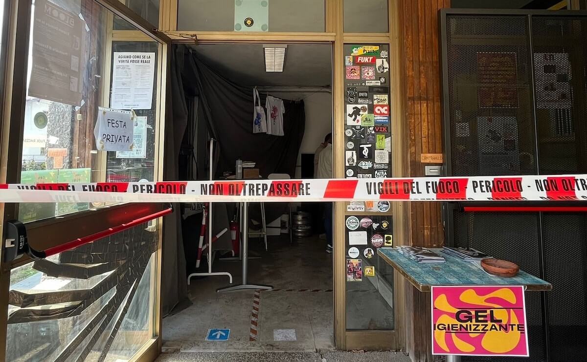 Udine, 4 molotov contro la sede di Arcigay Friuli ODV
