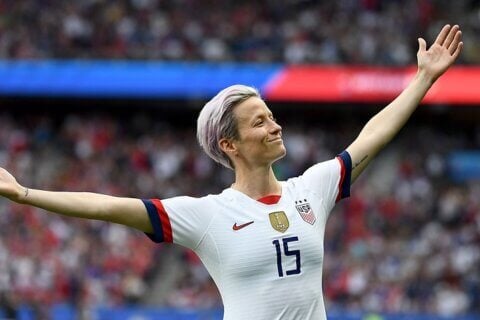 Megan Rapinoe licenziata da un marchio per il suo sostegno alle atlete trans