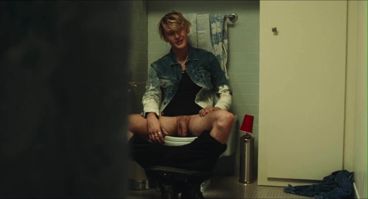 Uomini nudi nelle serie tv 2022: chi vince? - Ansel Wolf Pierce - Gay.it