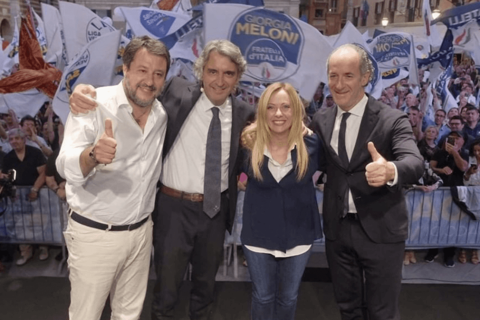 Verona, Federico Sboarina attacca Damiano Tommasi: “Con lui sindaco diventerebbe capitale trans d’Italia”