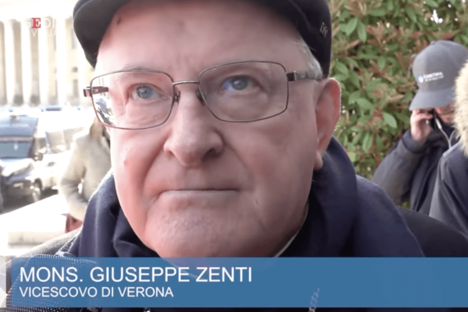 Verona, il vescovo fa campagna elettorale per Fratelli d'Italia: “Non votate chi sostiene l’ideologia gender” - Giuseppe Zenti cover - Gay.it