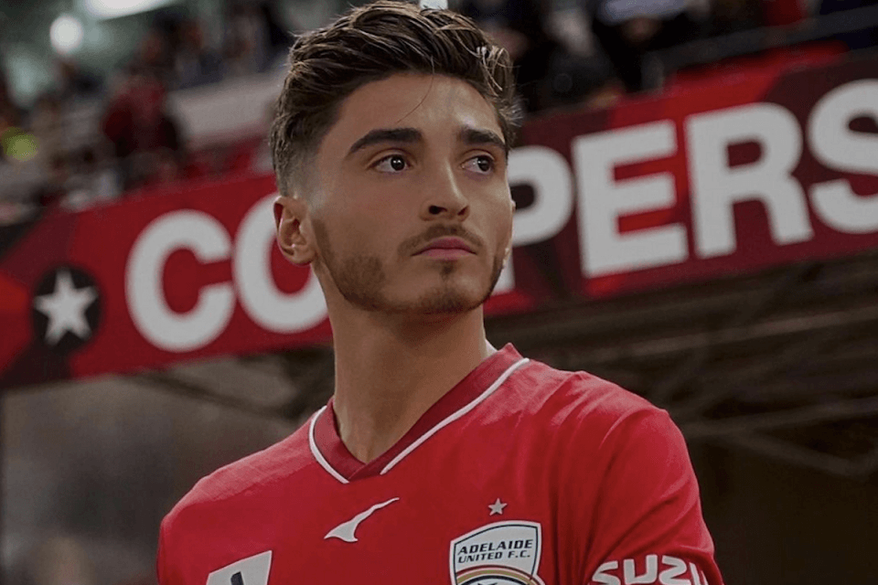 Qatar 2022, Josh Cavallo sogna i mondiali di calcio ma si chiede: “Posso mettere in pericolo la mia vita?”