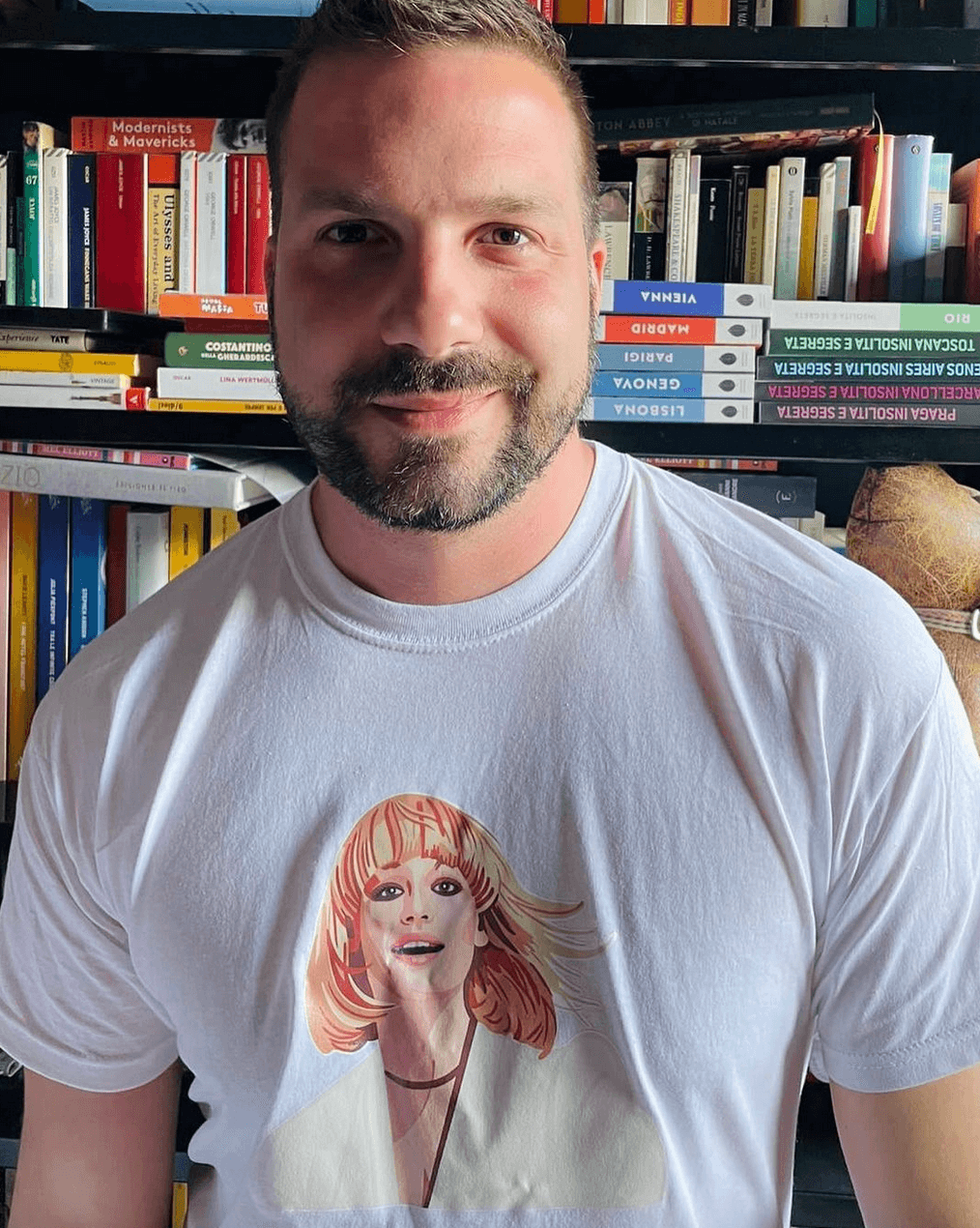 L'arte di essere Raffaella Carrà, intervista a Paolo Armelli: "Nessuna come lei, Elodie ha forse quel germe lì" - Raffaella Carra e Paolo Armelli - Gay.it