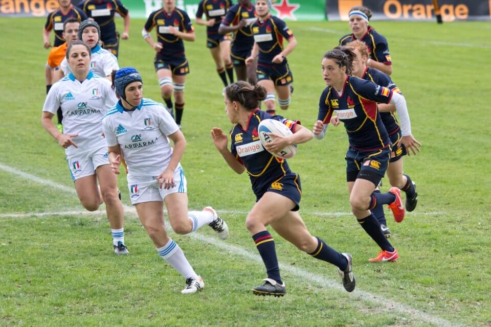 L'International Rugby League annuncia il divieto alle atlete trans* "in attesa di ulteriori ricerche" - Rugby donna - Gay.it