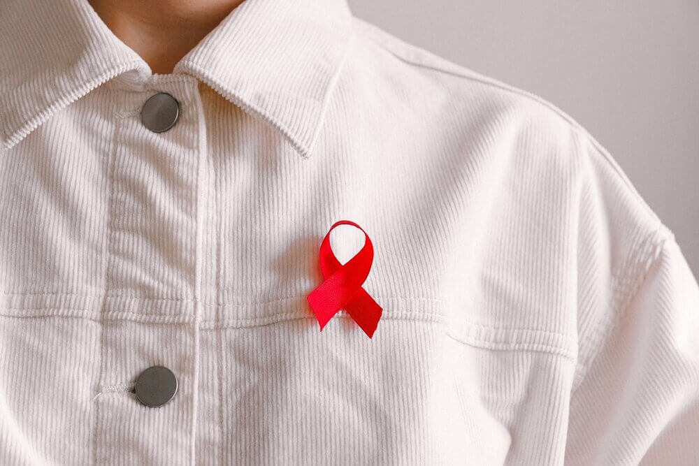 HIV e invecchiamento: un questionario per capire i bisogni degli over 50 - hiv autostigma - Gay.it