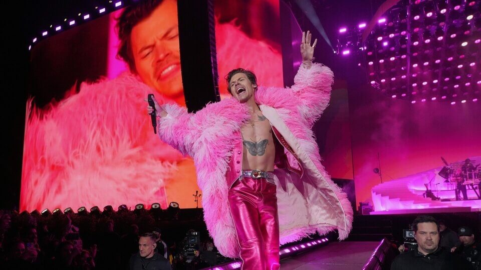 rsz_1harry-styles-queerbaiting