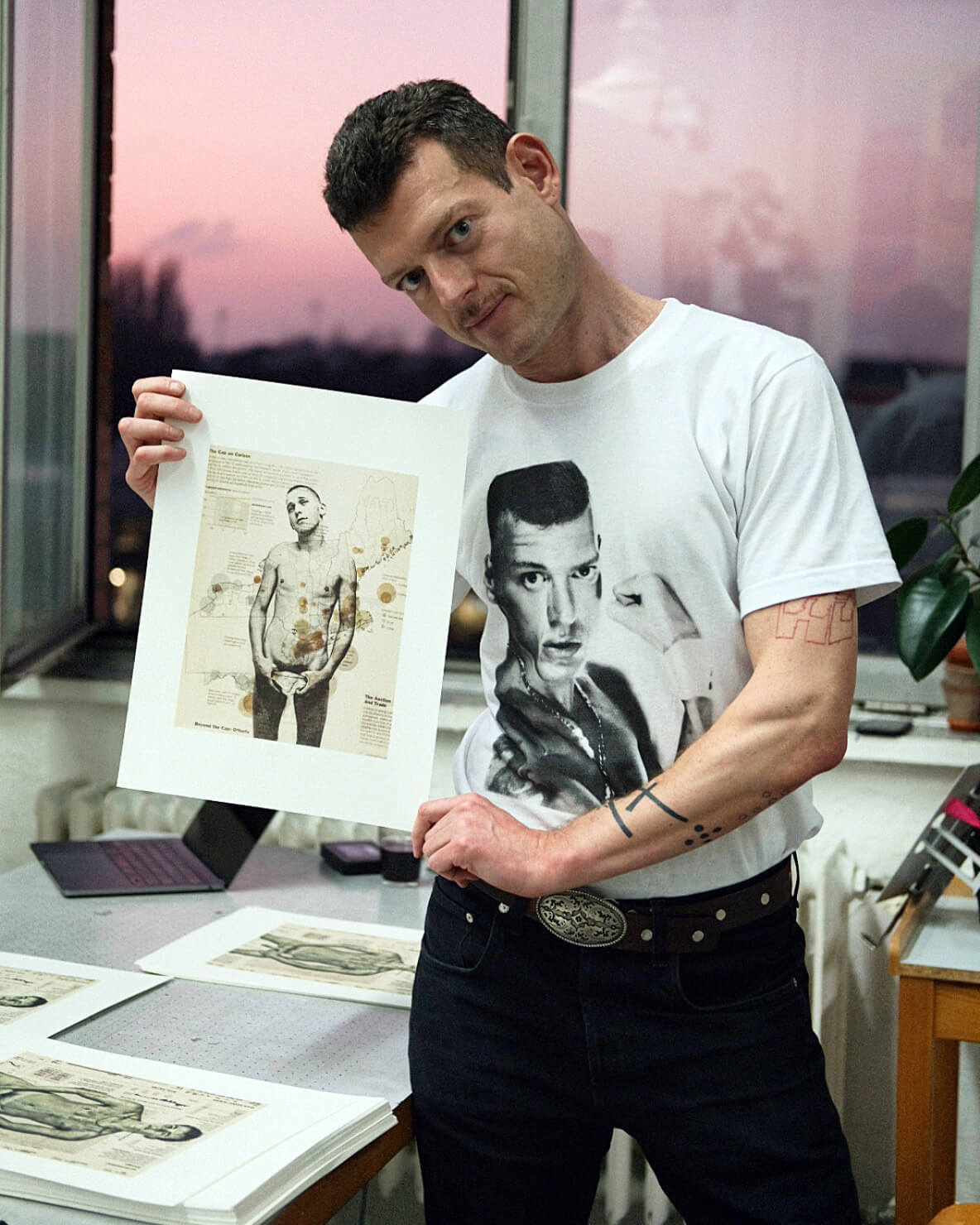 Slava Mogutin, l'artista queer esiliato dalla Russia - intervista + gallery - slava mogutin by claudio pfeifer - Gay.it