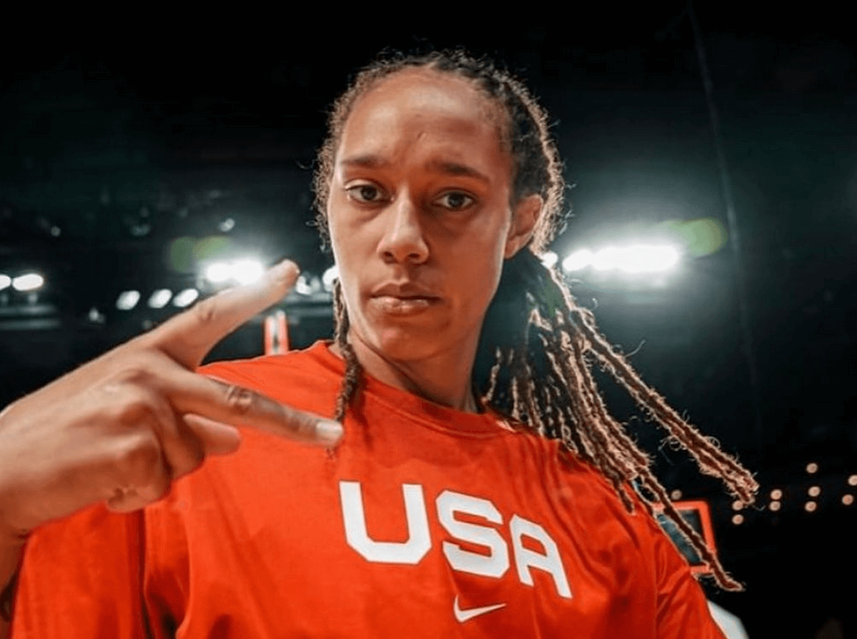 Brittney Griner ancora in un carcere russo scrive a Joe Biden: “Mi manca mia moglie!”
