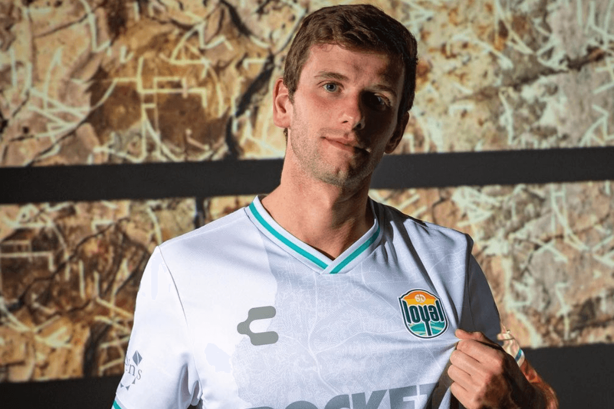 Collin Martin sogna il mondiale di calcio: “Sono gay, sarei al sicuro se giocassi in Qatar?”