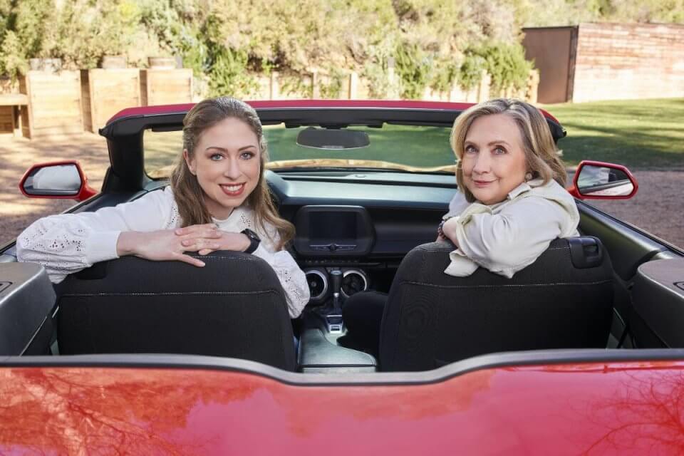 “Gutsy – Storie di coraggio”, arriva la docuserie di Hillary e Chelsea Clinton che celebra le donne