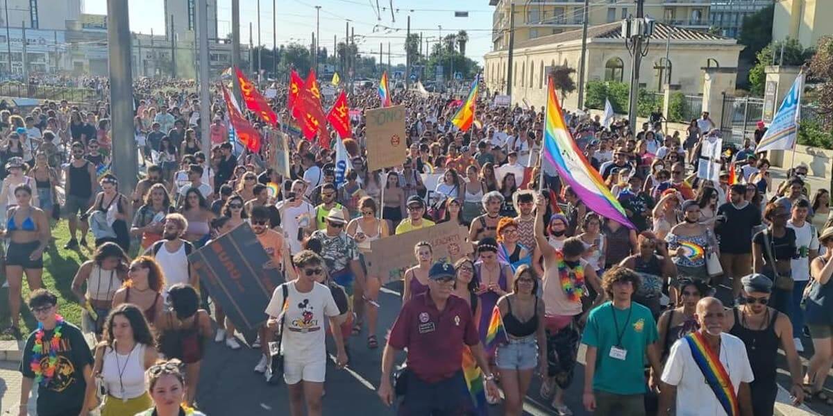 Onda Pride 2022, sindaci in prima fila e folla arcobaleno tra Verona, Lecce, Asti e Siracusa - Lecce Pride - Gay.it