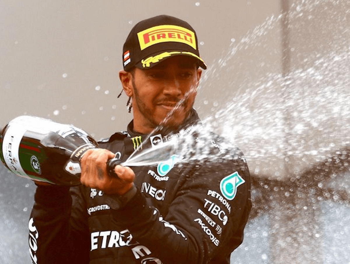 Gp di Austria, Lewis Hamilton disgustato e deluso dall’omofobia piovuta dagli spalti
