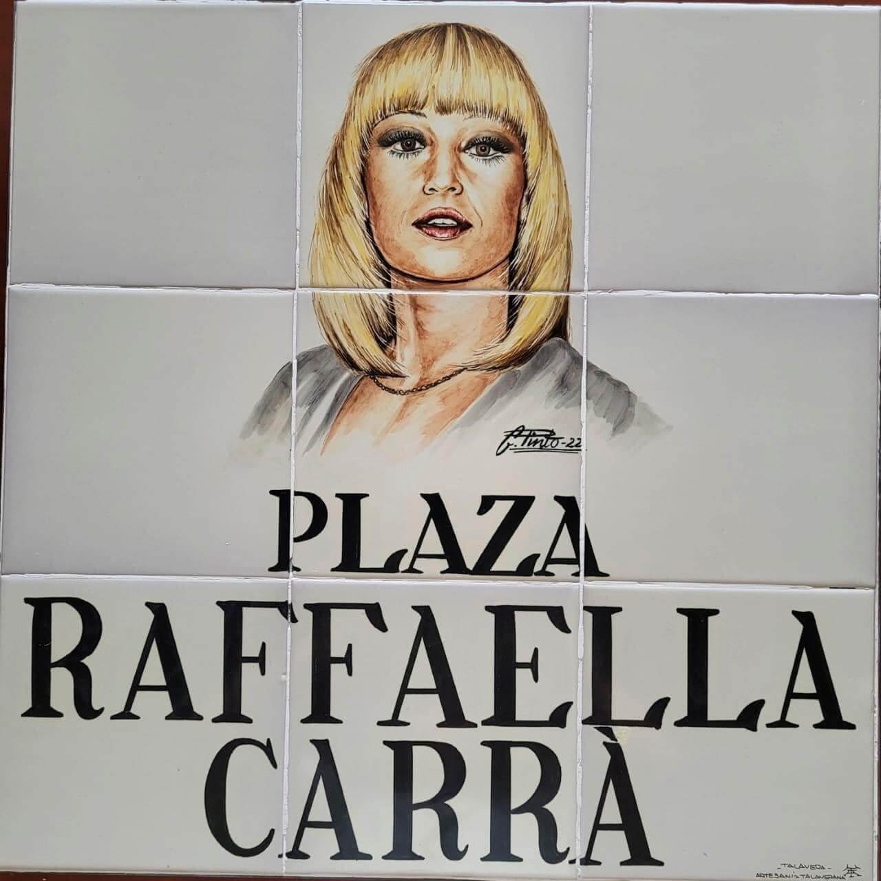 Plaza Raffaella Carrà, oggi a Madrid l'inaugurazione alla vigilia del Pride - VIDEO - Plaza Raffaella Carrà - Gay.it