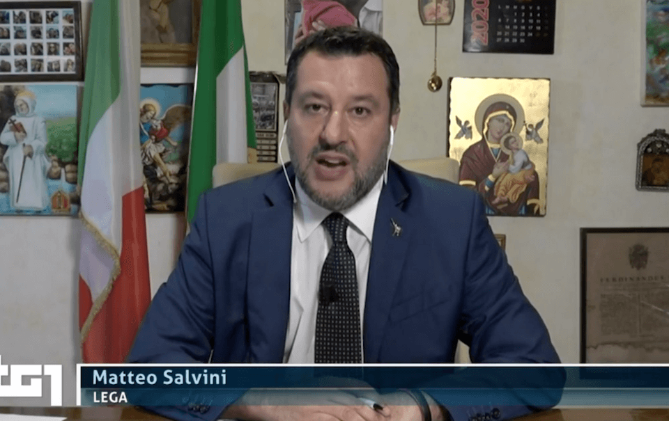 I deliri omotransfobici di Salvini: “A scuola appello senza nome per non discriminare i bambini fluidi” – VIDEO