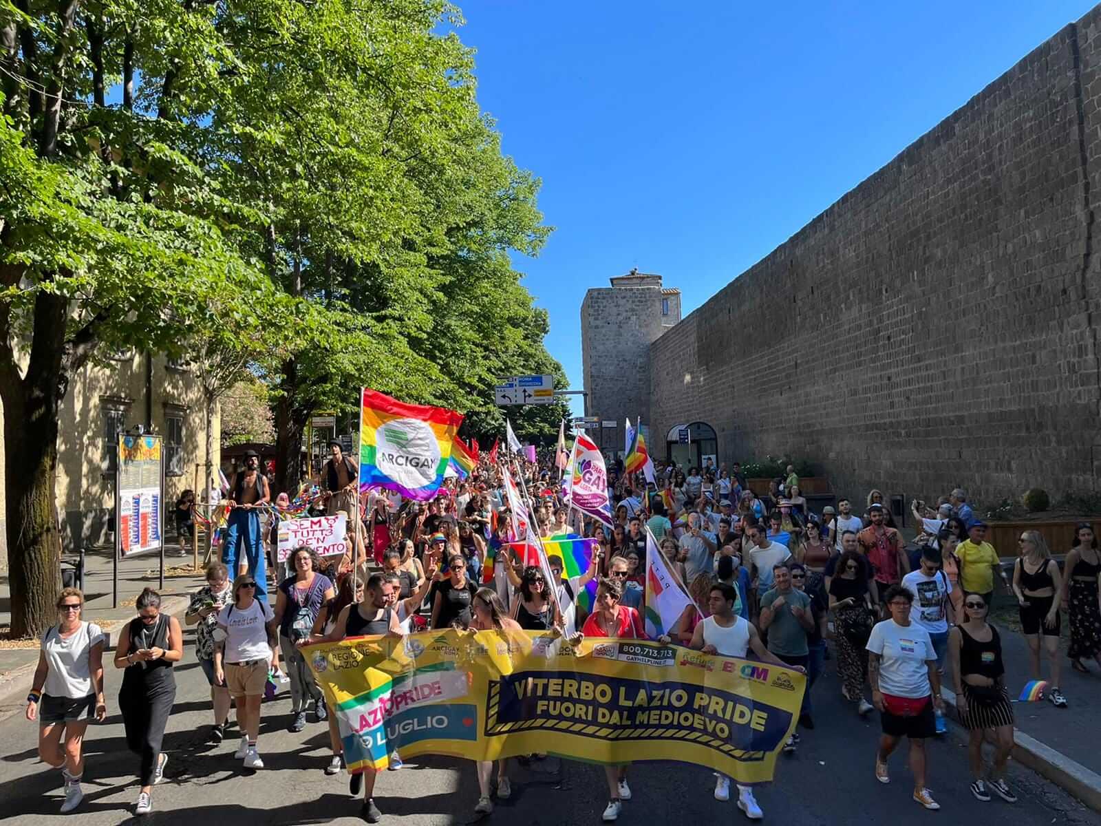 Onda Pride 2022, 130.000 persone in strada tra Brescia, Como, Viterbo e Palermo - Viterbo Pride - Gay.it