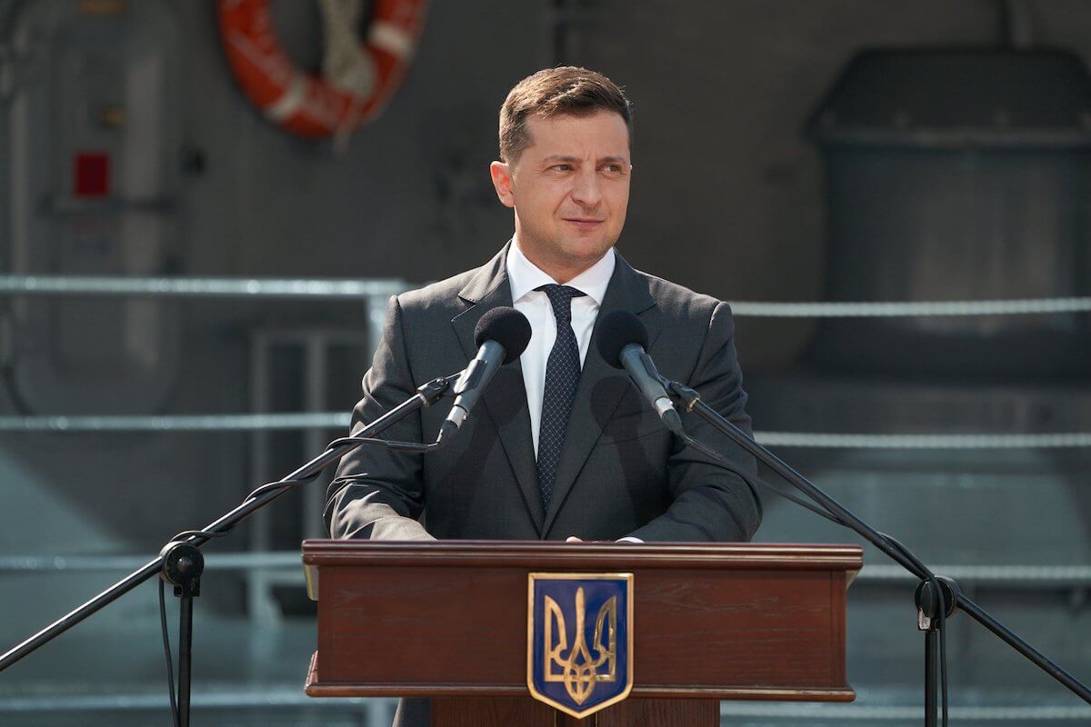 Ucraina, boom di firme per il matrimonio egualitario. Zelensky ha 10 giorni per rispondere alla petizione
