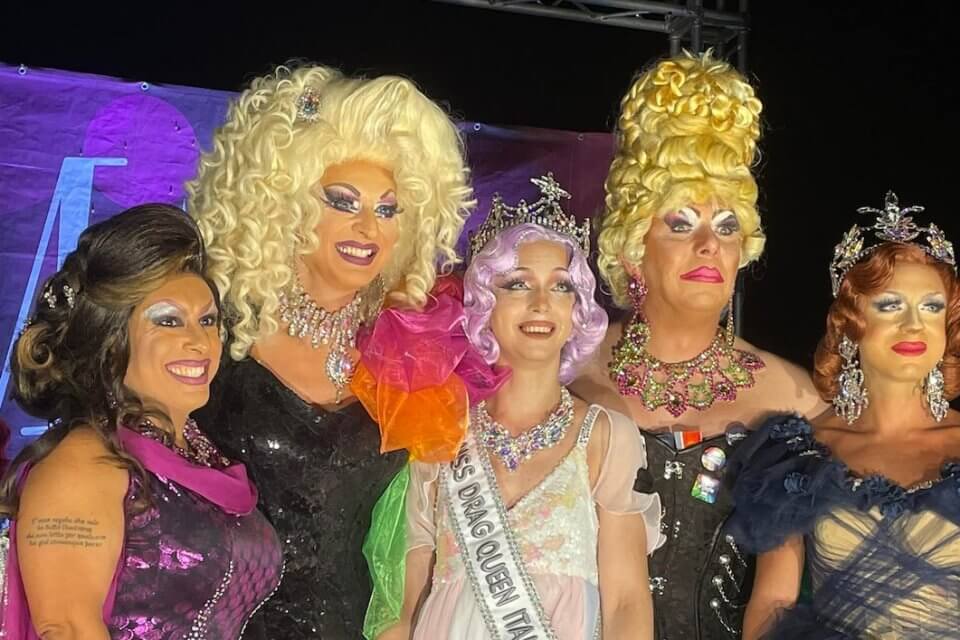 Miss Drag Queen Italia 2022, trionfa Mila Morphosis: è la prima ragazza trans* a far sua la corona – VIDEO
