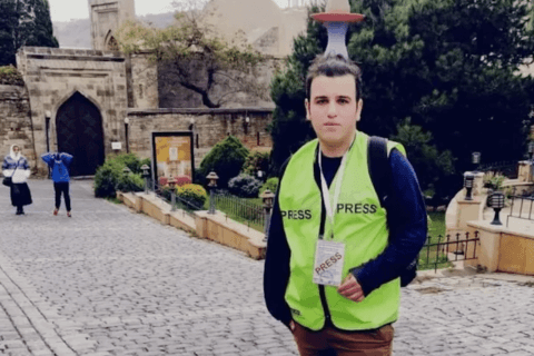 L'assassino di Avaz Hafizli, giornalista e attivista per i diritti LGBTQIA+, sconterà solo 9 anni di carcere - avaz Hafizli 2 1 - Gay.it