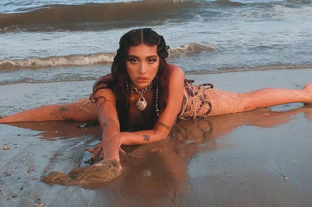 Lourdes Leon: la figlia di Madonna debutta con il singolo Lock&Key – VIDEO