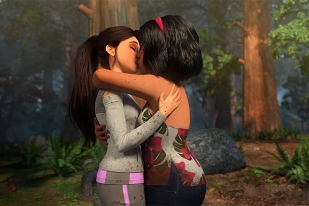 Ungheria: bacio gay scatena investigazione sulla serie tv Netflix per bambini