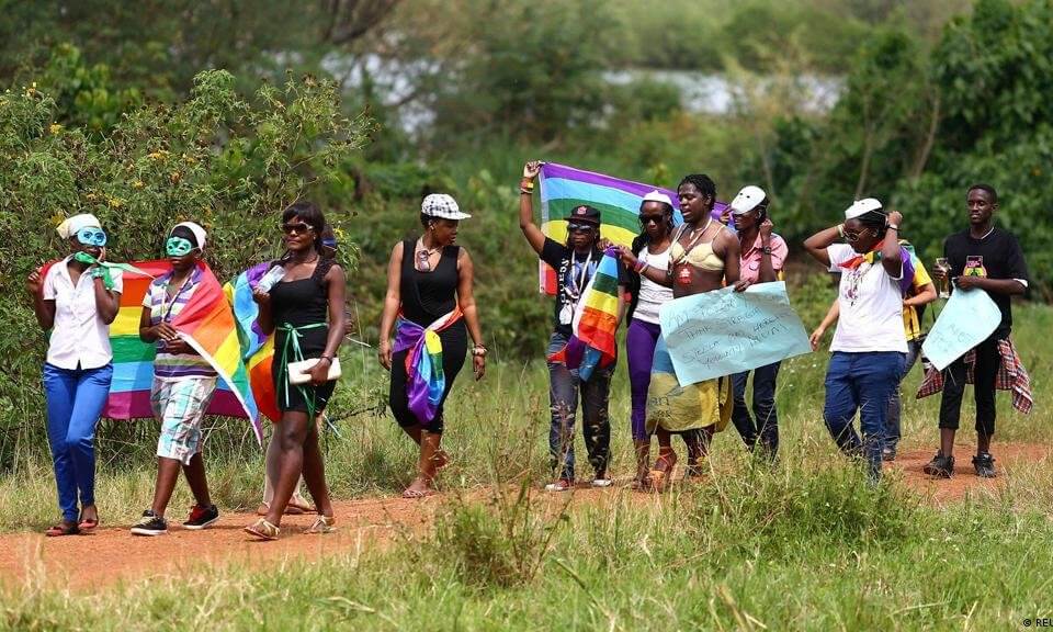Uganda: il governo criminalizza SMUG, associazione per i diritti LGBTQIA+ che opera dal 2004