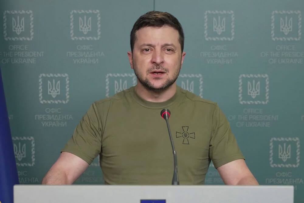 Zelensky apre alle unioni civili in Ucraina: “Tutte le persone sono uguali nella dignità e nei diritti”