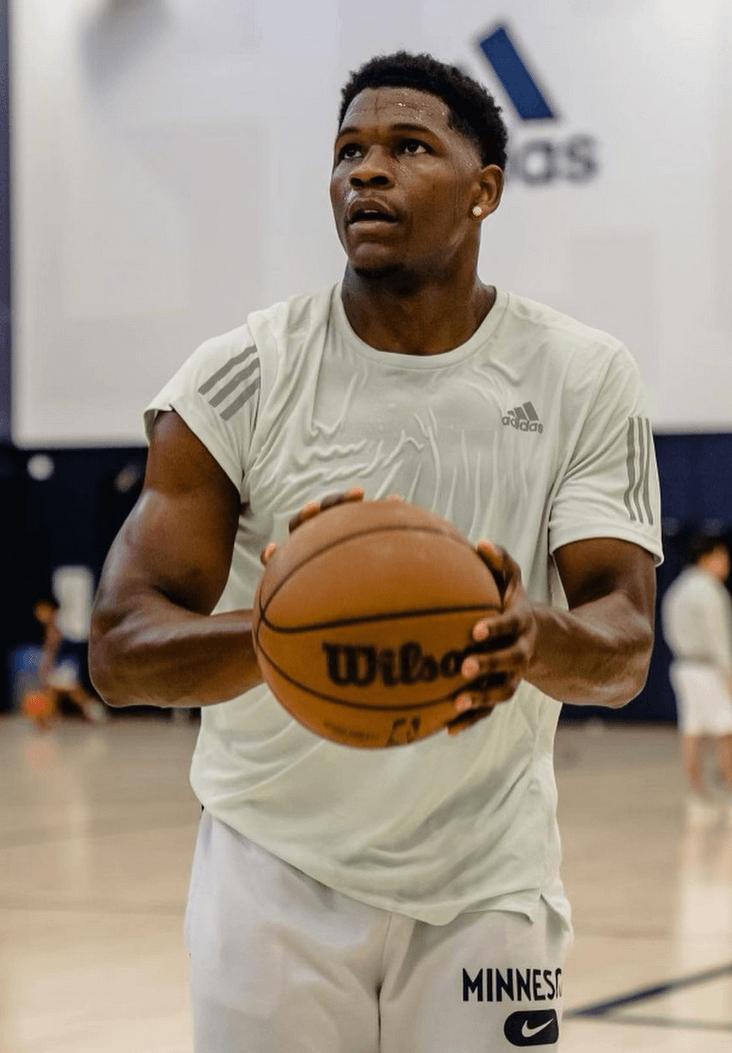 Anthony Edwards, 40.000 euro di multa per omofobia dall'NBA - VIDEO - Anthony Edwards basket - Gay.it