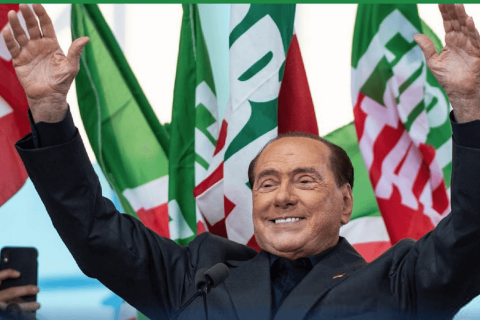 Anche Berlusconi contro Peppa Pig: “Preoccupante, propone ai bambini modelli volti a condizionarli”