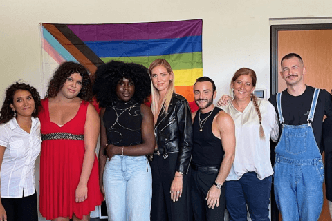 Chiara Ferragni fa visita a Casa Arcobaleno Milano: "Per chi è discriminato, progetto a me molto caro" - Chiara Ferragni fa visita a Casa Arcobaleno a Milano - Gay.it
