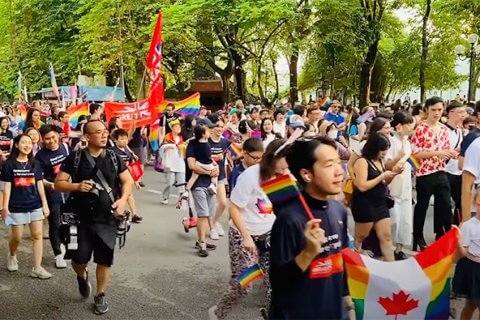 Vietnam, migliaia di persone al primo Hanoi Pride dopo il Covid-19 - Hanoi Pride - Gay.it