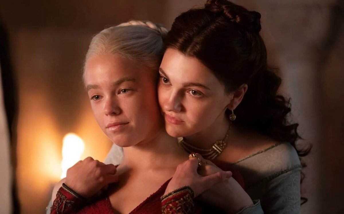 House of the Dragon accusato di queerbaiting, Emily Carey risponde
