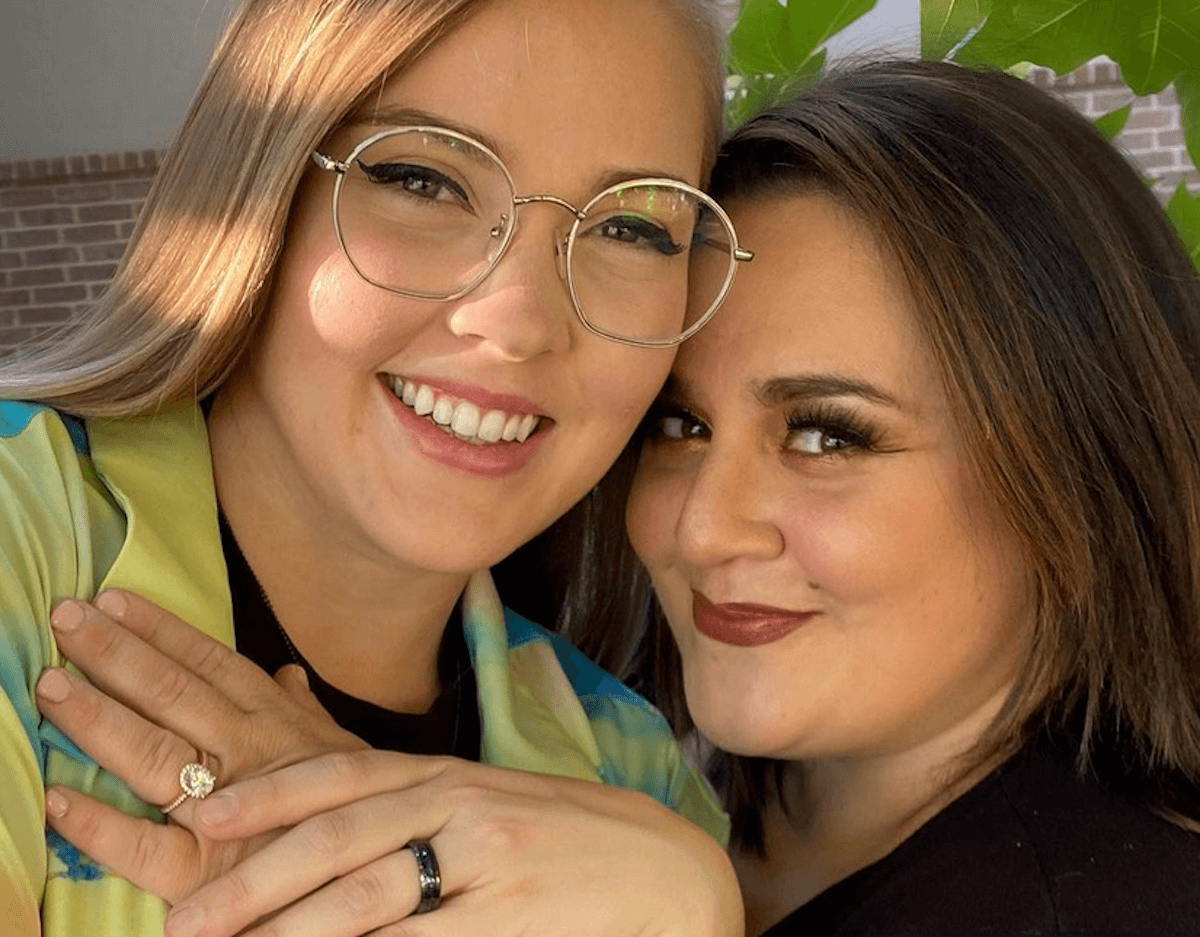 Tutte le coppie vip LGBTQIA+ che si sono fidanzate/sposate nel 2024 - Nikki Blonsky di Hairspray sposa lartista nonbinary Hailey Jo Jenson - Gay.it