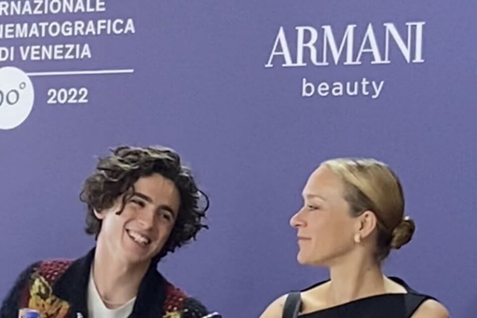 Timothèe Chalamet e la negatività dei social media: “È difficile vivere oggi da adolescenti”
