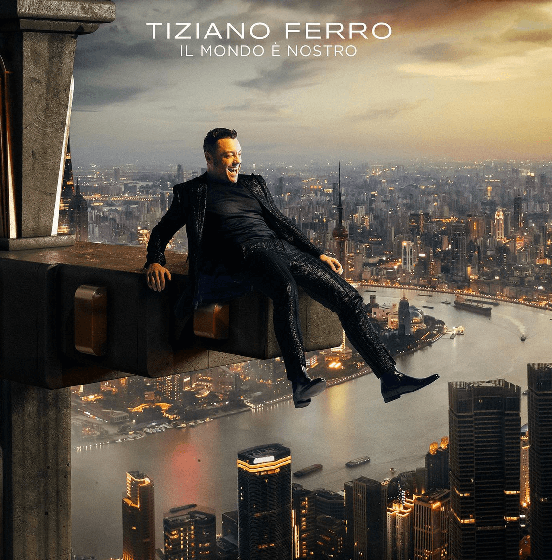 Tiziano Ferro canta depressione e paternità. Meloni? "Faccia il bene del Paese. Non c’è tempo per fare del male" - Tiziano Ferro La vita è splendida - Gay.it