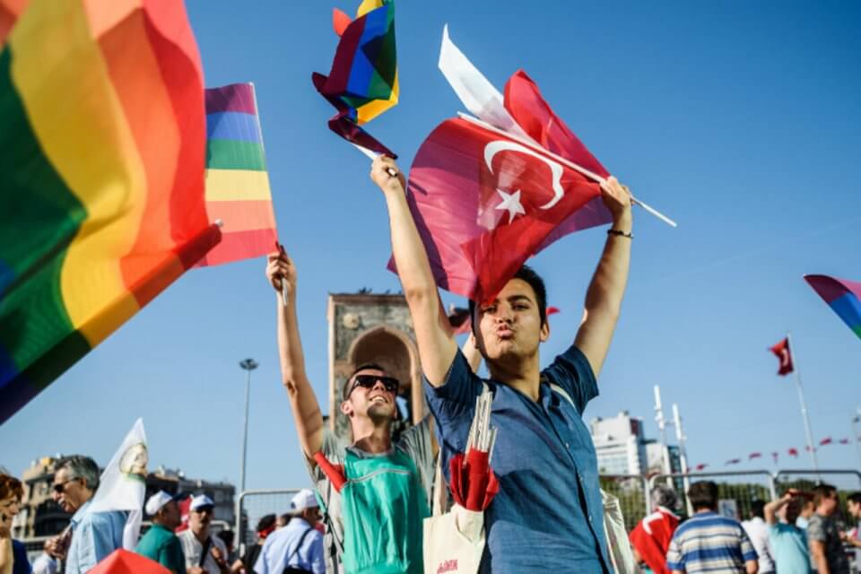 Turchia: il 90% delle persone LGBTIQ+ subisce violenza on line