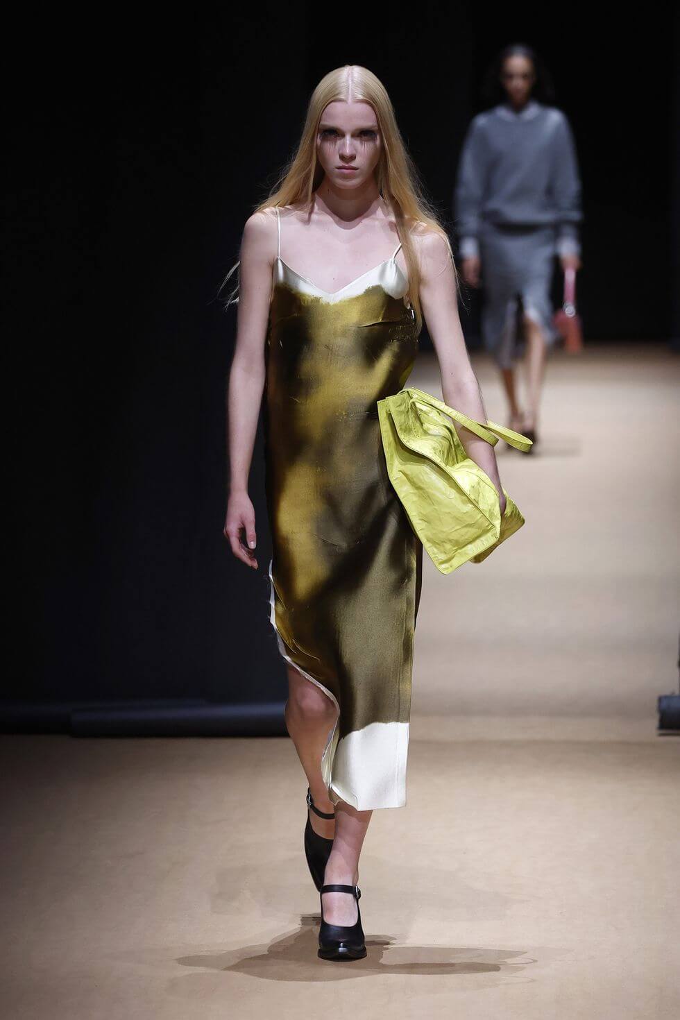 Milano Fashion Week: record di modellə trans e non binarie per Prada