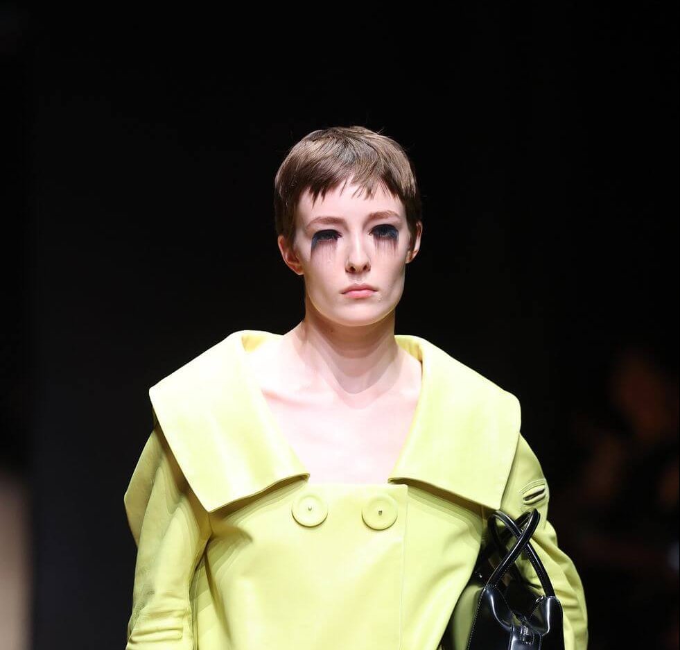 Milano Fashion Week: record di modellə trans e non binary per Prada