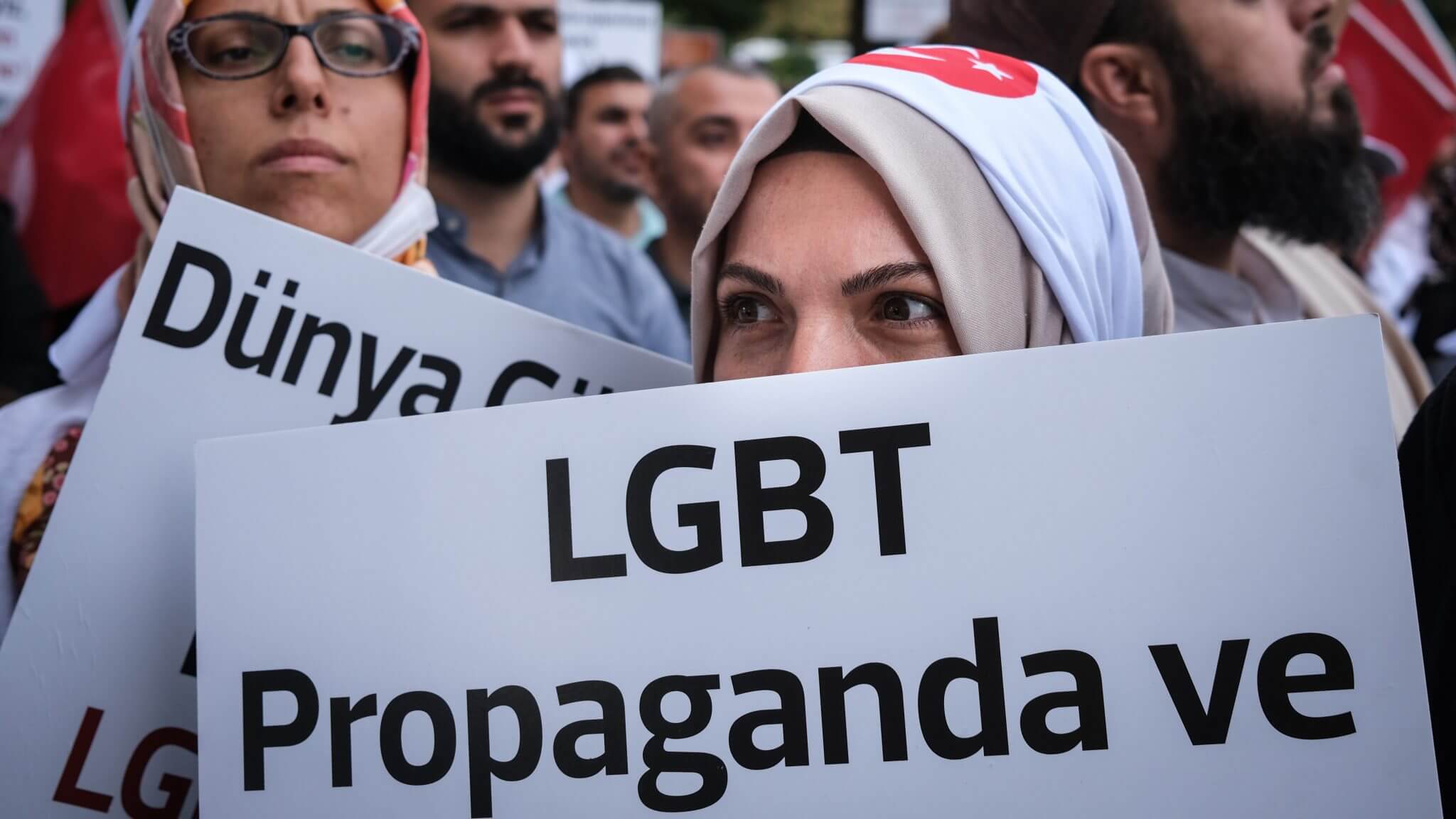 Istanbul protesta anti-LGBT Gay.it