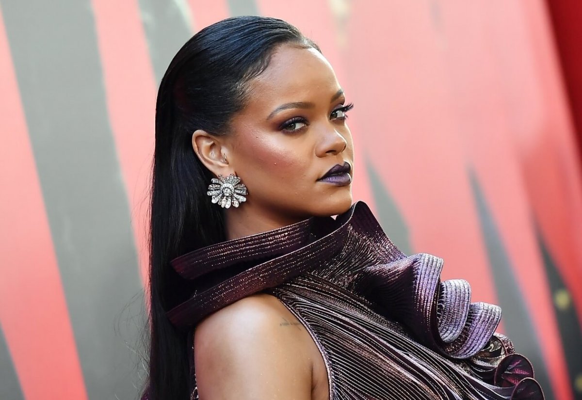 È ufficiale: Rihanna si esibirà al Super Bowl 2023!