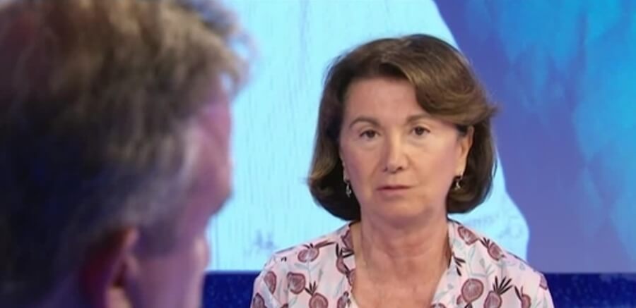 Roccella: “Sanatoria per bambini nati con la surrogata”. La replica di Famiglie Arcobaleno: “Non sono villette abusive”