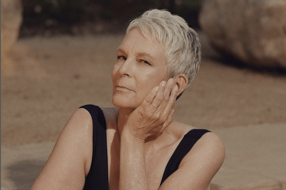Jamie Lee Curtis: “Mi oppongo alla transfobia, all’antisemitismo, alla supremazia bianca e al fascismo”