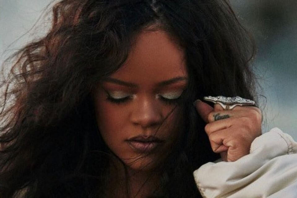 Rihanna è tornata: ascolta il nuovo singolo Lift Me Up – AUDIO