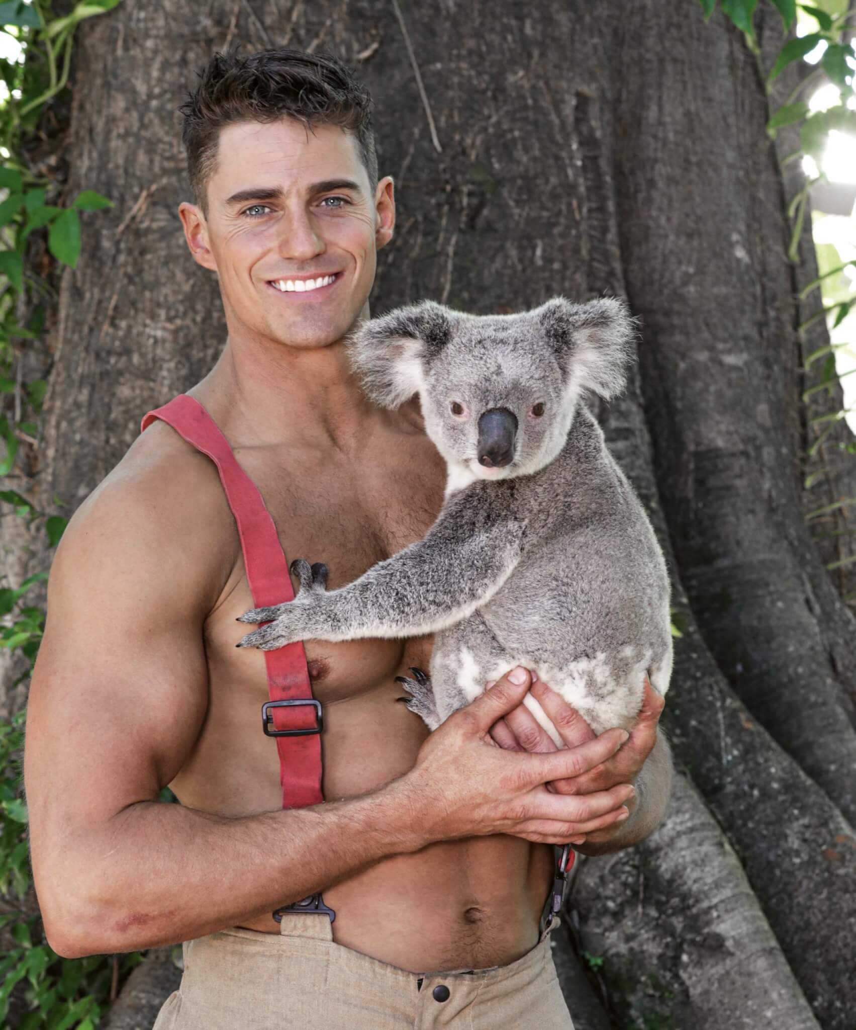 Matt Ross & Cindy - Australian Firefighters Calendar - MIXED ANIMAL Calendar