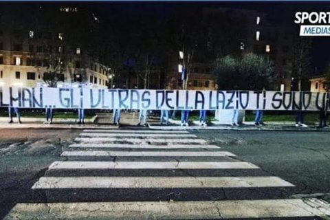 Lazio, i tifosi sostengono Khalid Salman. Aveva definito l'omosessualità "un danno mentale" - Lazio - Gay.it