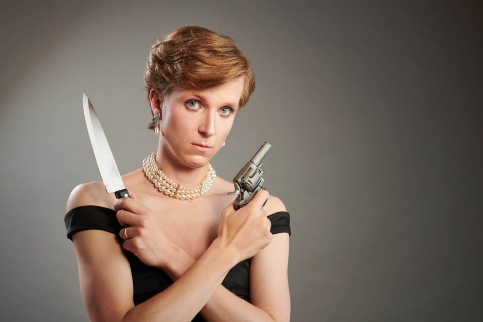 Una Lady Diana queer e alleata per i diritti transgender a teatro!