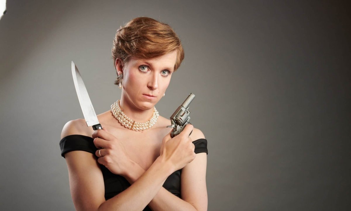 Una Lady Diana queer e alleata per i diritti transgender a teatro!
