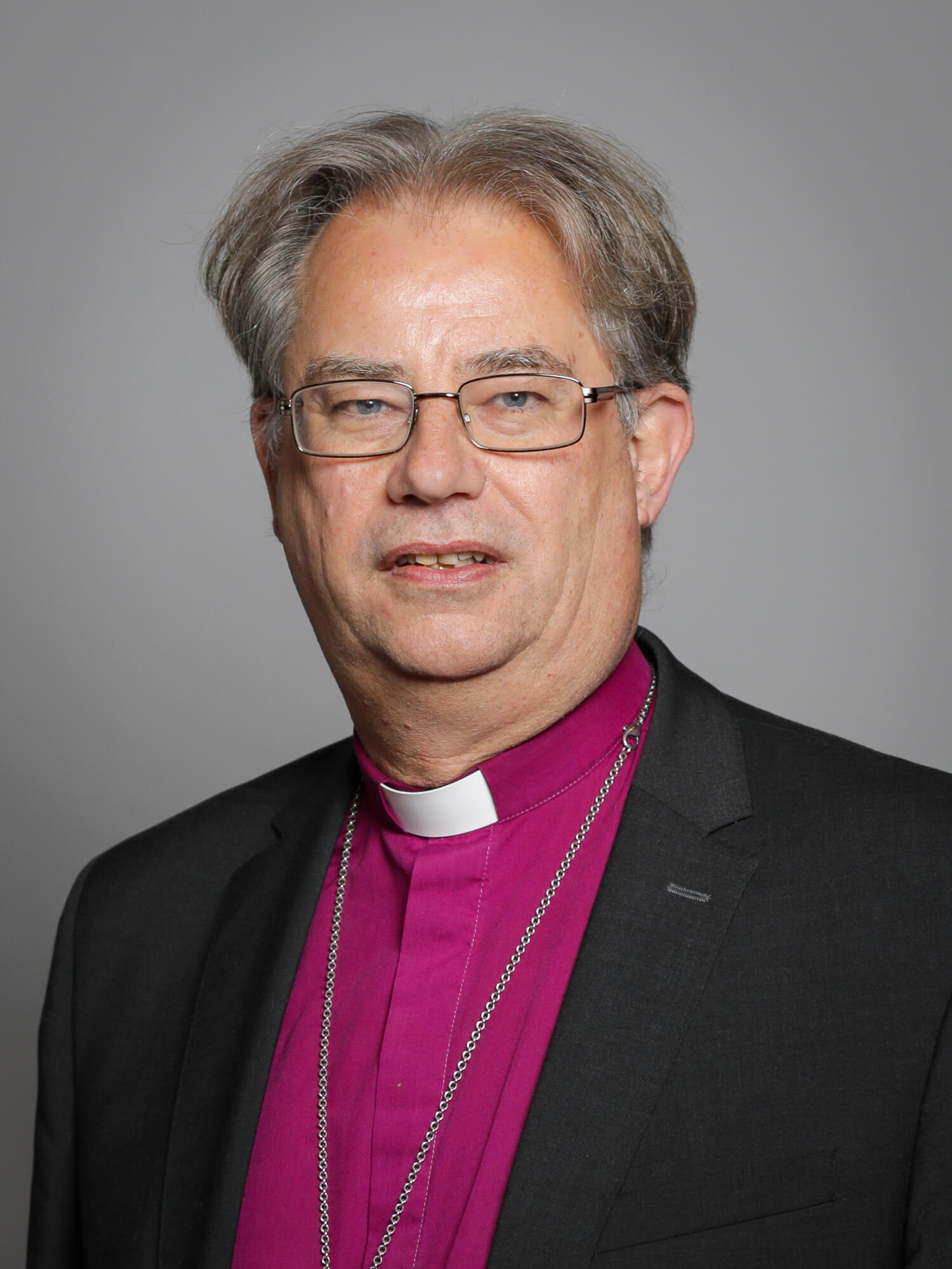Steven Croft, secondo il vescovo di Oxford la Chiesa dovrebbe sposare le coppie gay - Steven Croft foto - Gay.it