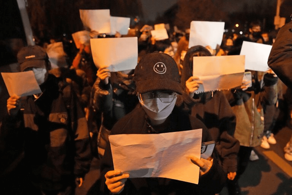 cina-protesta-dei-fogli-bianchi