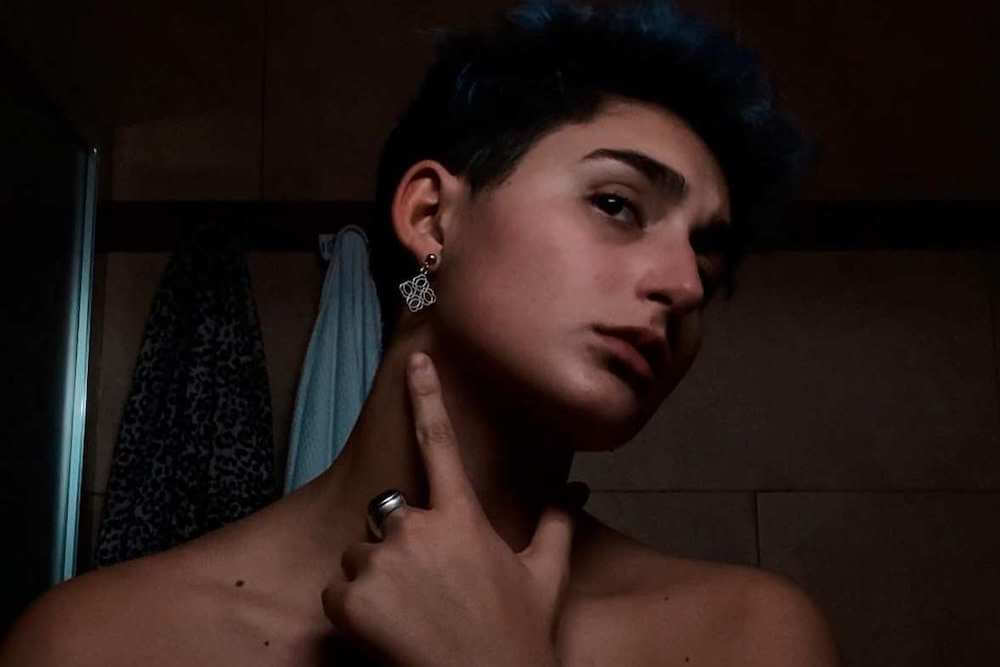 Chi è Linda Riverditi, la cantante queer che ha stregato X Factor 2022