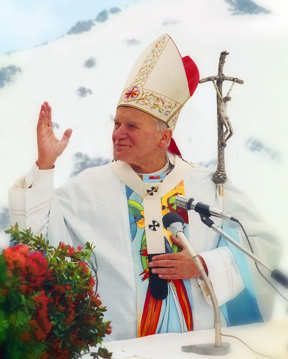 Giovanni Paolo II avrebbe insabbiato abusi sessuali su minori di preti e diaconi - ADAMELLO – Papa Giovanni Paolo II – Panoramio - Gay.it